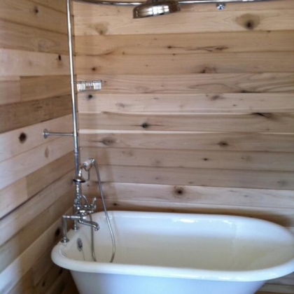 Custom bath tub in Fredericksburg Barn